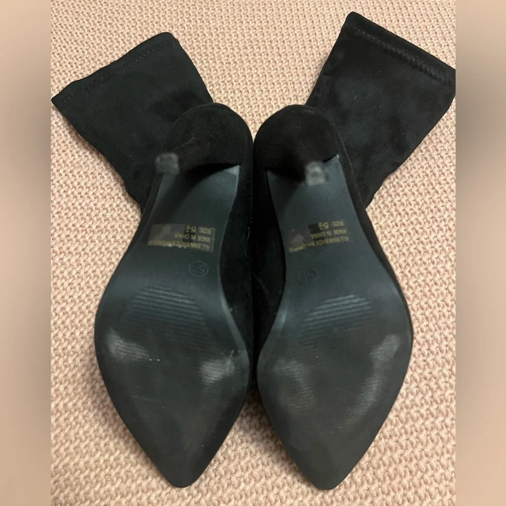 Ankle booties - Picture 2 of 2